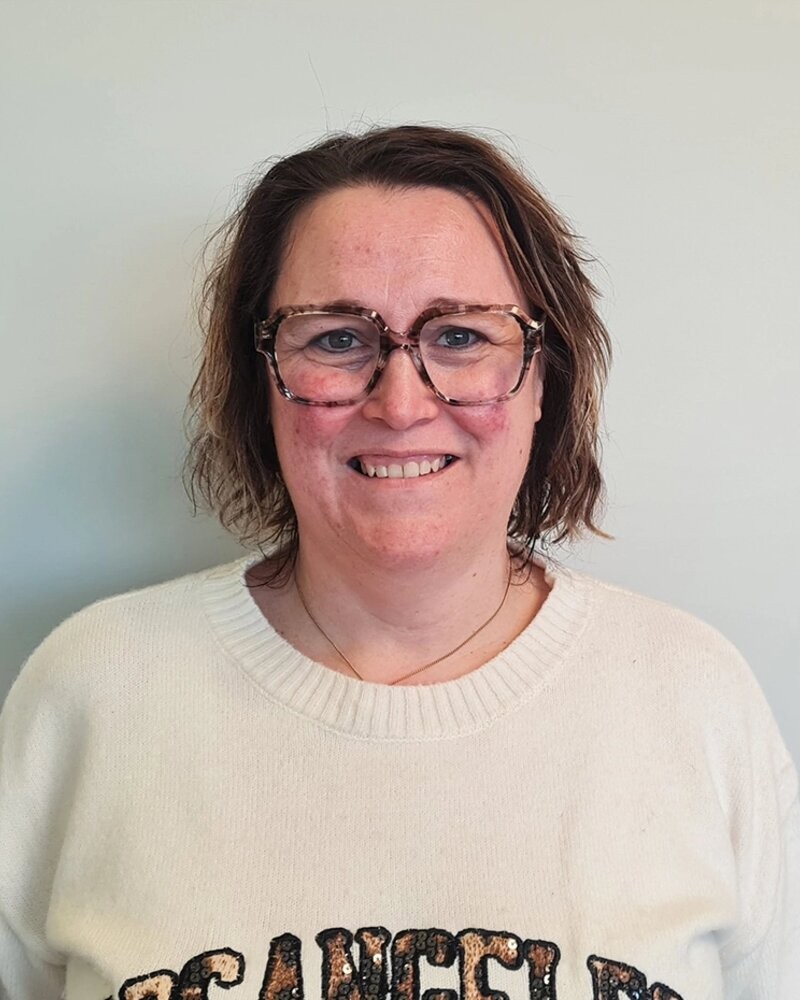 Carmen Hovaere, Rouw- en verliescoach bij Praktijk West Roeselare